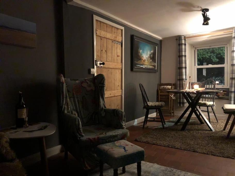 哈雷克Little Chapel House别墅 外观 照片